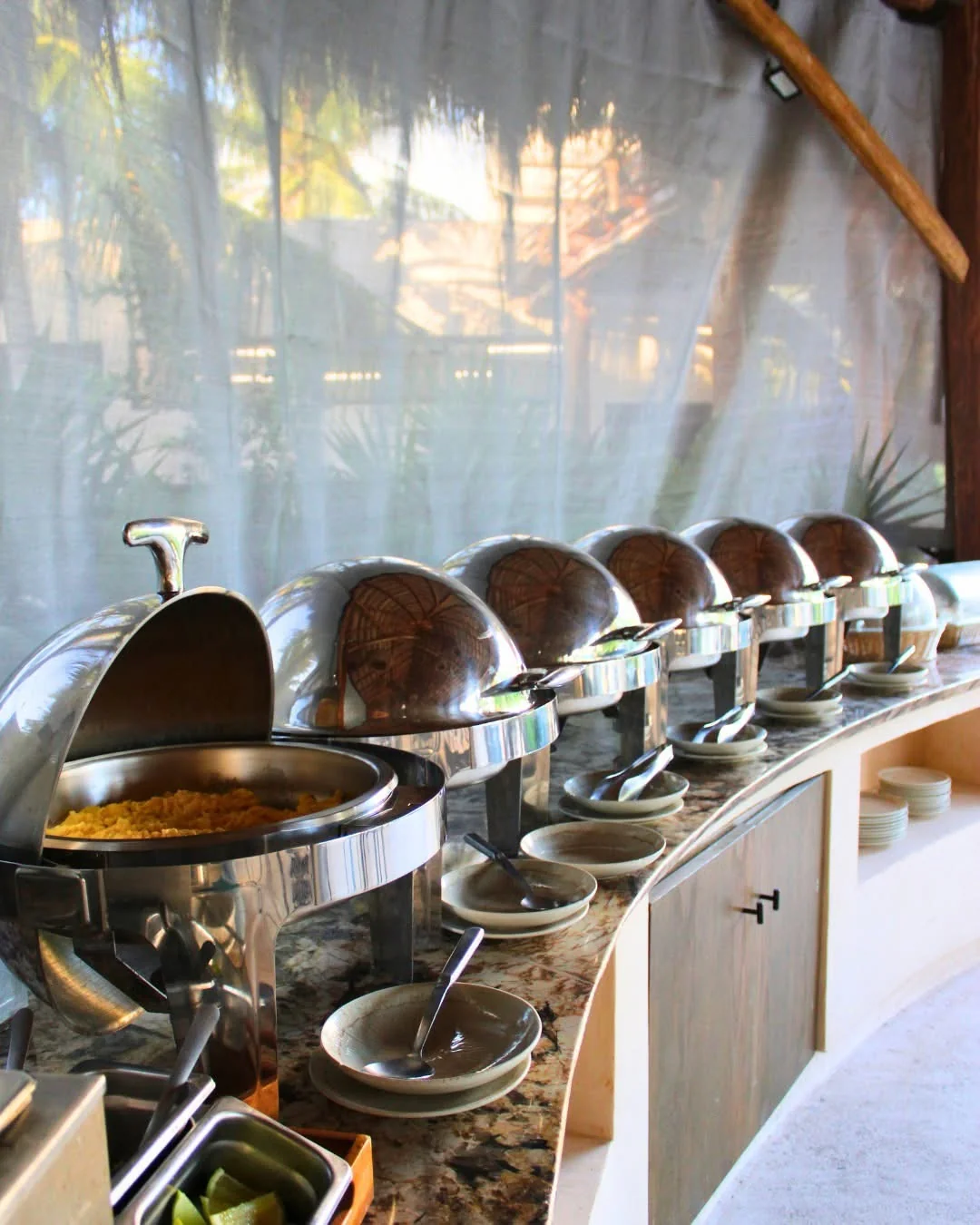 Servicio de desayuno en el hotel